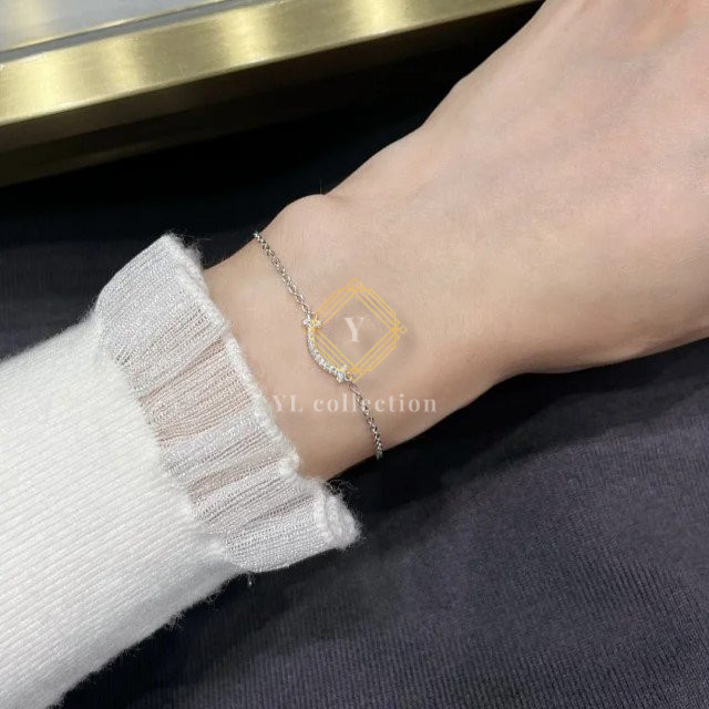 티파니앤코 T 스마일 미니 다이아 브레이슬릿