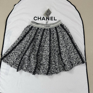 LOEWE 그레이 패턴 플리츠 스커트